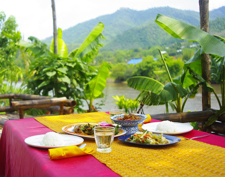 Areeya Phuree Resort Thaton Mae Ai Exteriör bild