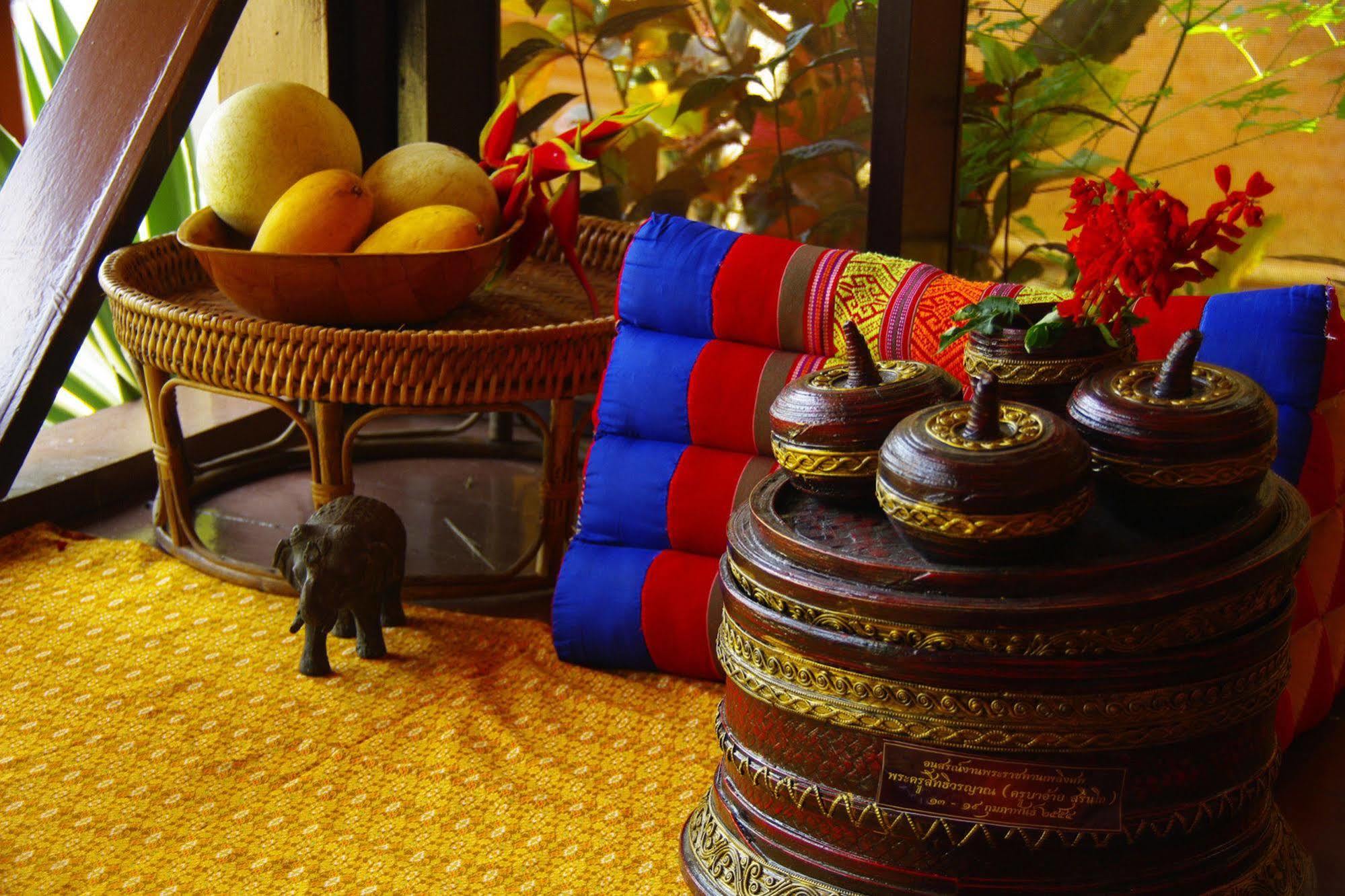Areeya Phuree Resort Thaton Mae Ai Exteriör bild